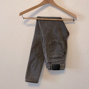 Gray Levi’s 711 Skinny Jeans